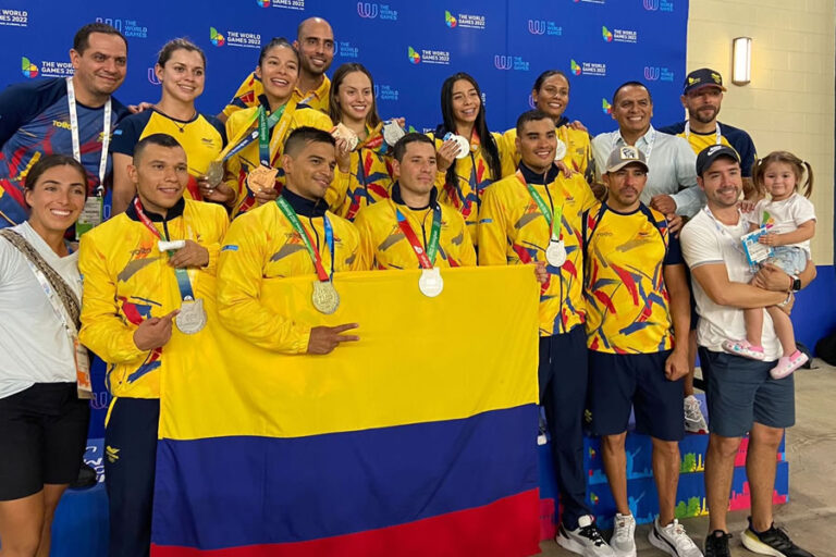 Histórica actuación: 6 Medallas y Récord Mundial para Colombia en la Natación con Aletas Juegos Mundiales 2022 Birmingham, USA